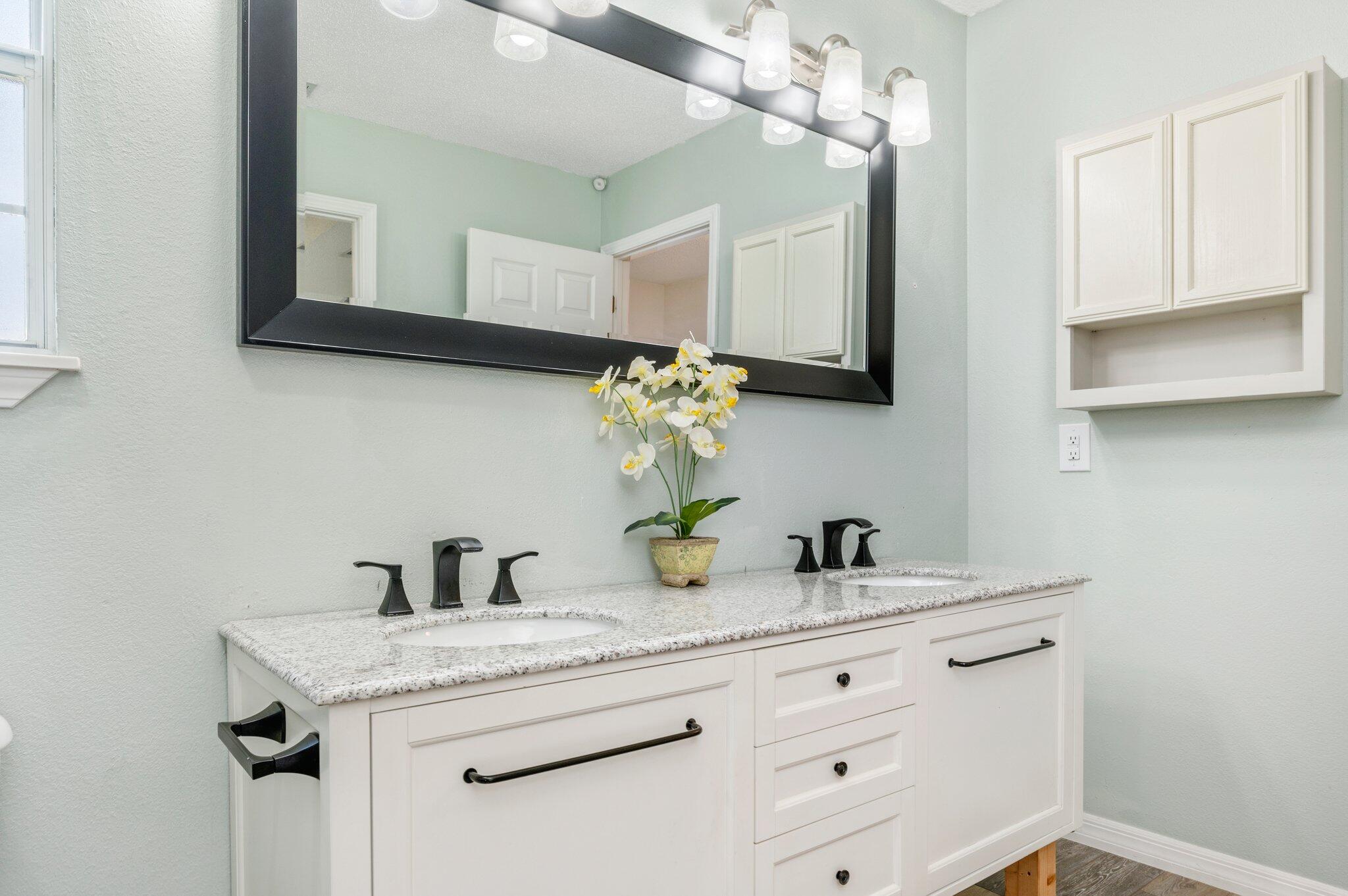 ROLLING HILLS ESTATES - Residential