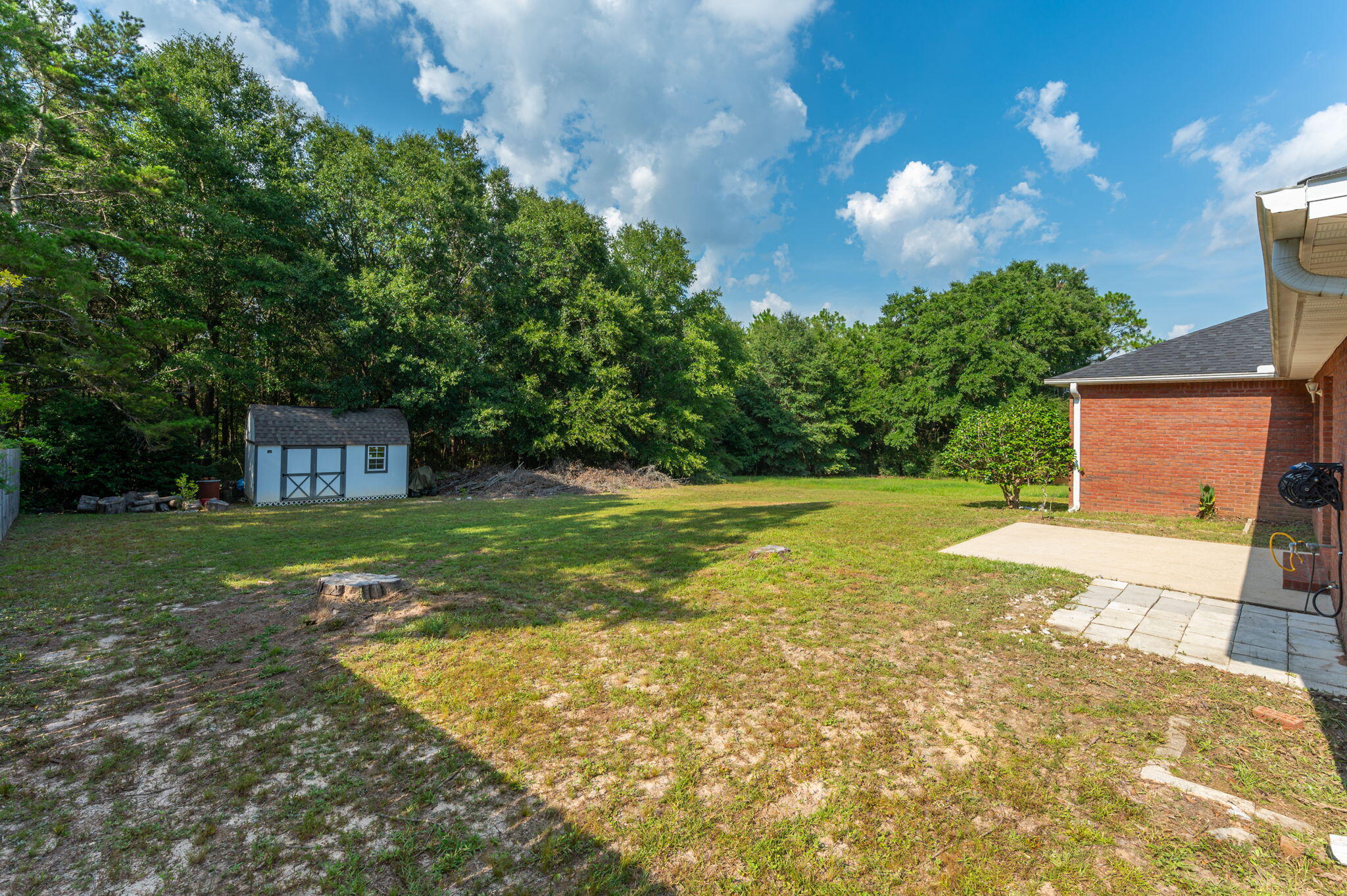 ROLLING HILLS ESTATES - Residential