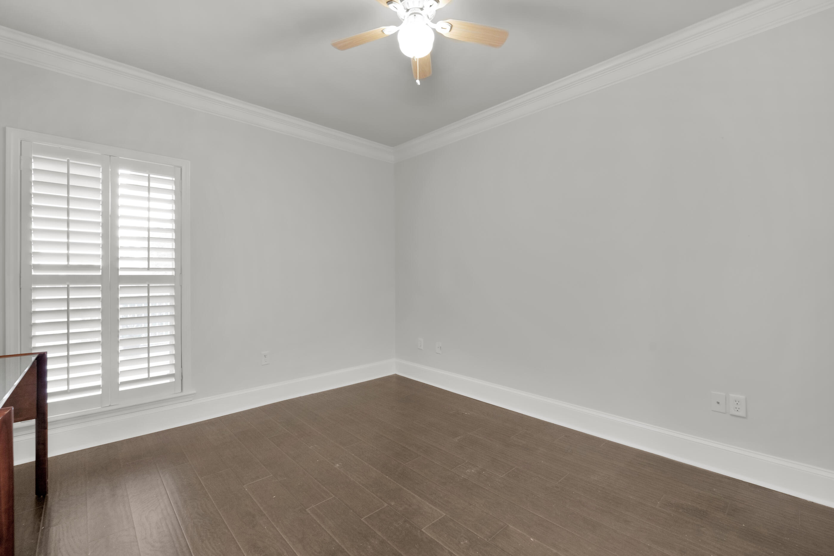 THE SOUND CONDOMINIUM - Residential