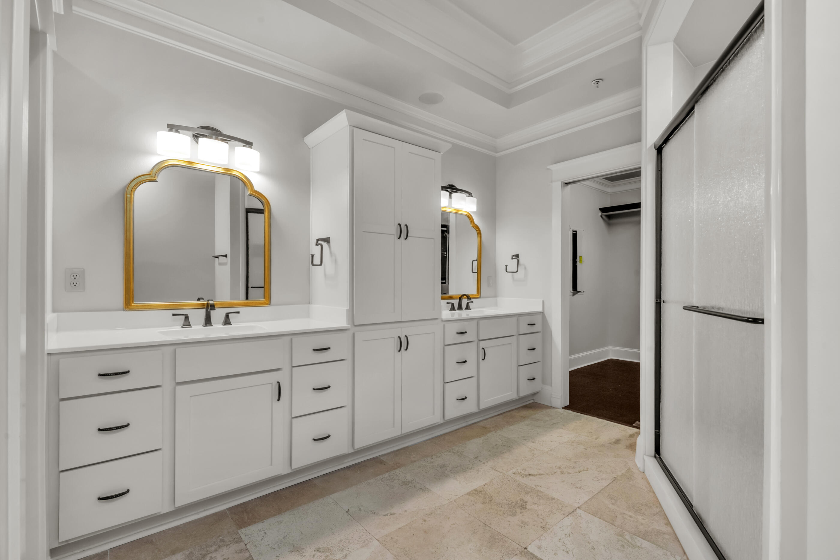 THE SOUND CONDOMINIUM - Residential