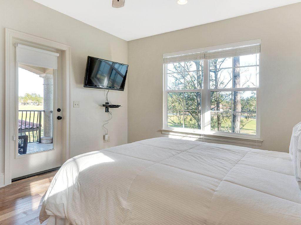 VILLA LAGO - Residential