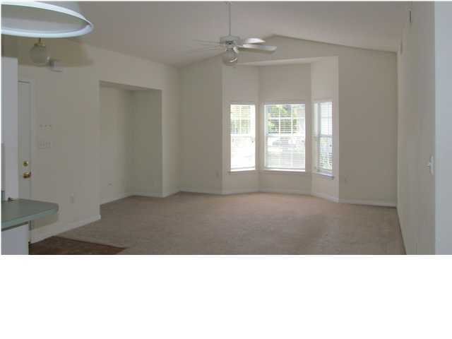 THE OAKS AT NICEVILLE - Residential