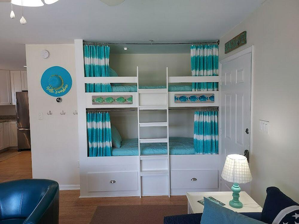 BEACHWOOD VILLAS CONDO - Residential
