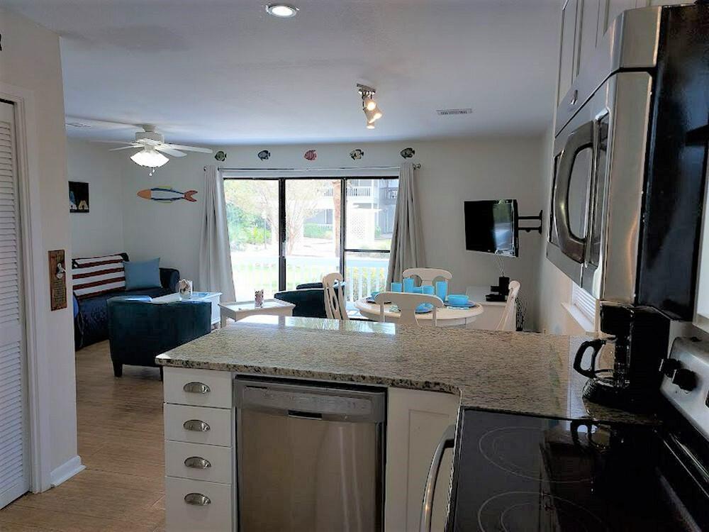BEACHWOOD VILLAS CONDO - Residential