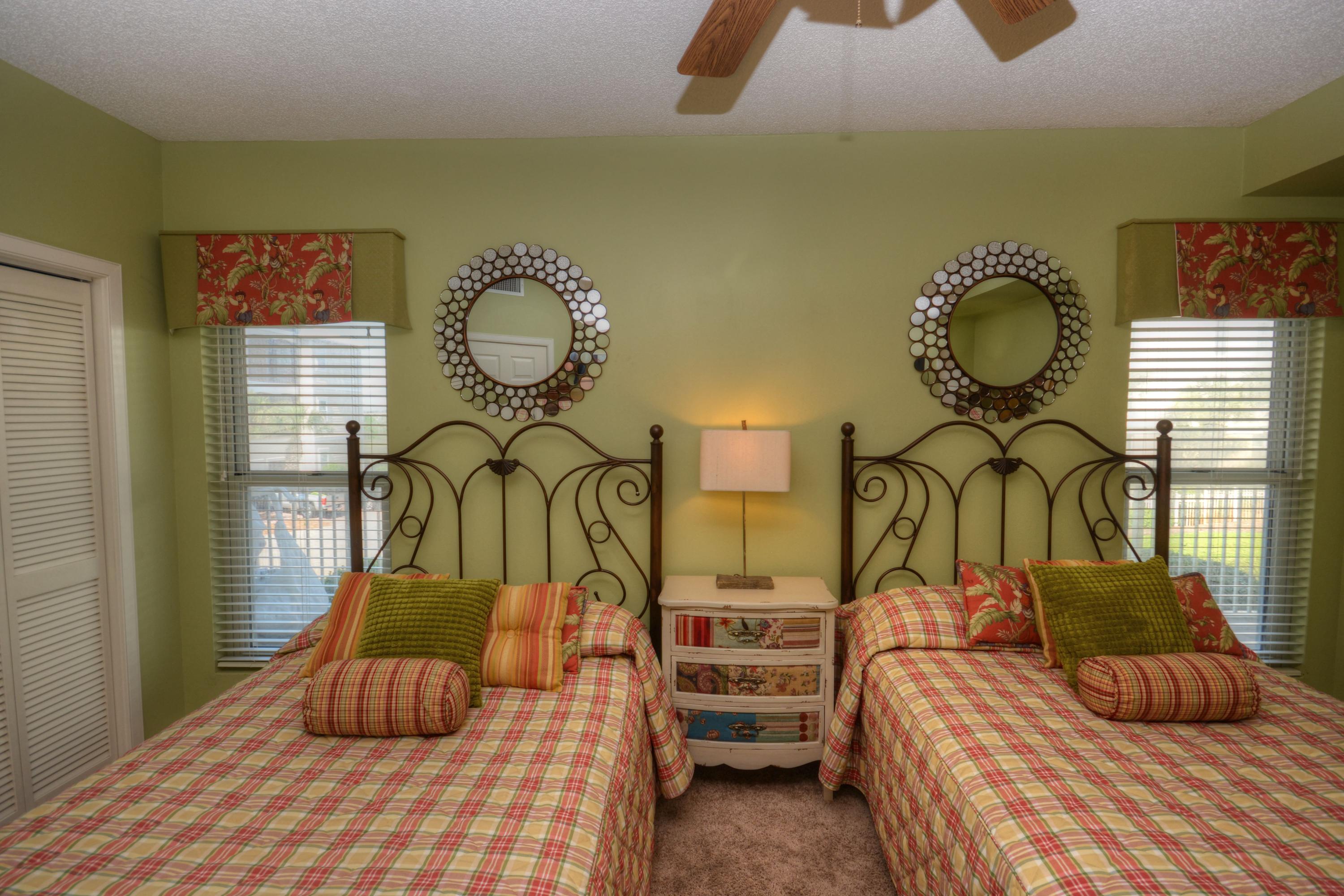 CRESCENT AT MIRAMAR BEACH THE - Residential