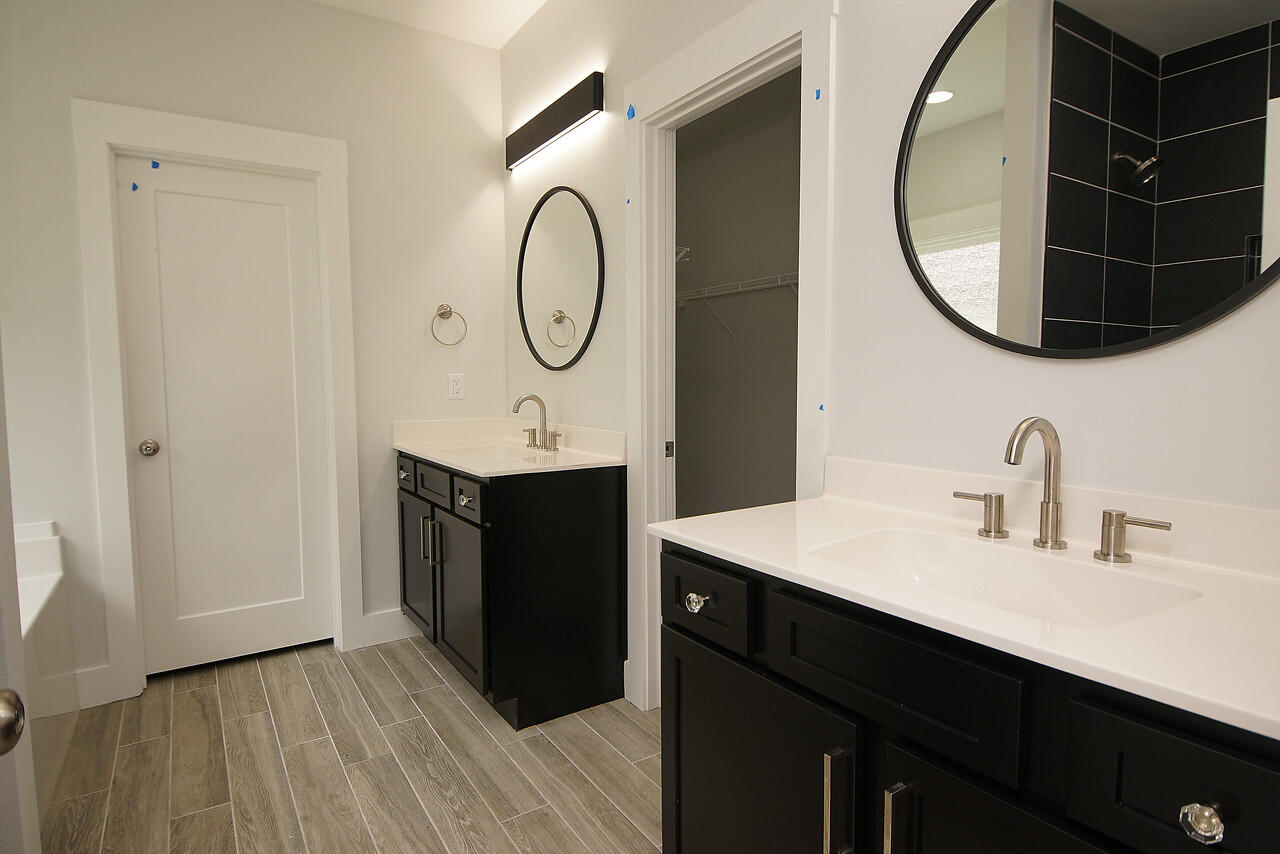 POQUITO BAYOU - Residential