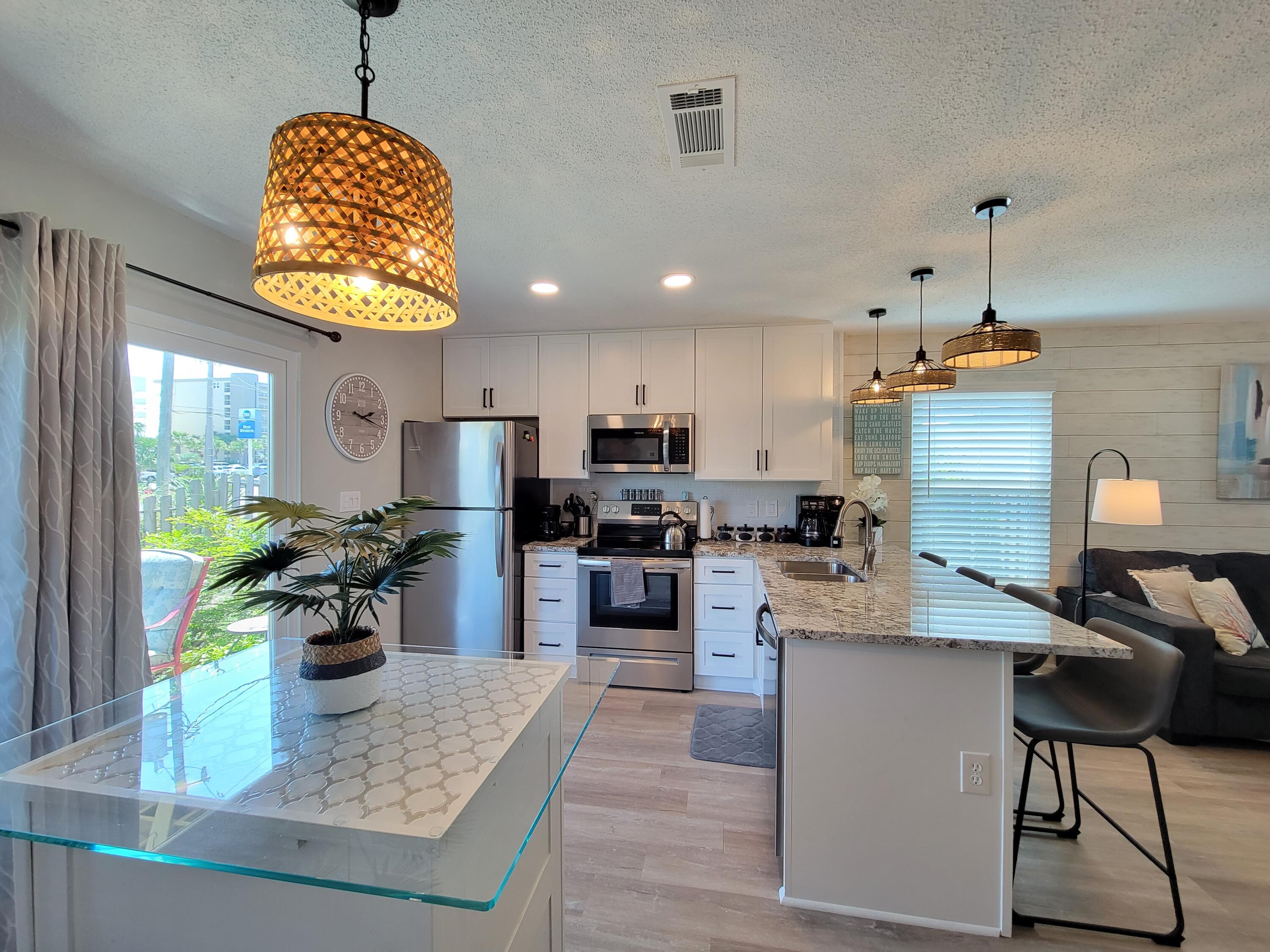 ISLAND GARDENS CONDO - Residential Lease