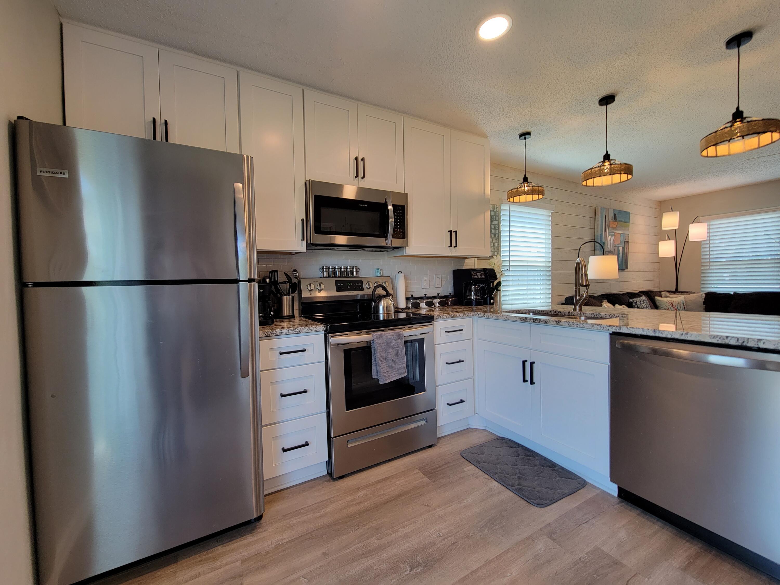 ISLAND GARDENS CONDO - Residential Lease