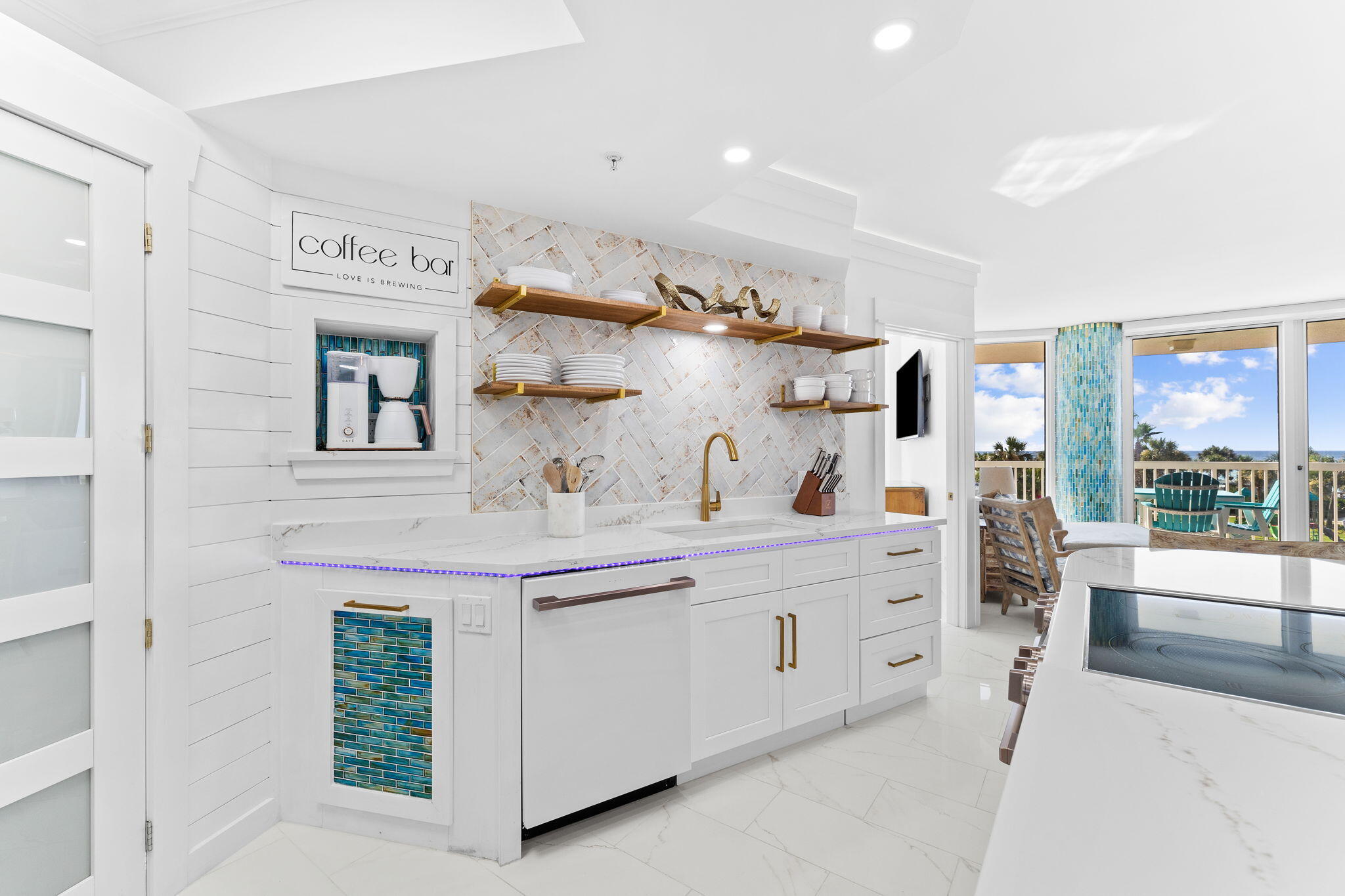 ST. MAARTEN AT SILVER SHELLS - Residential