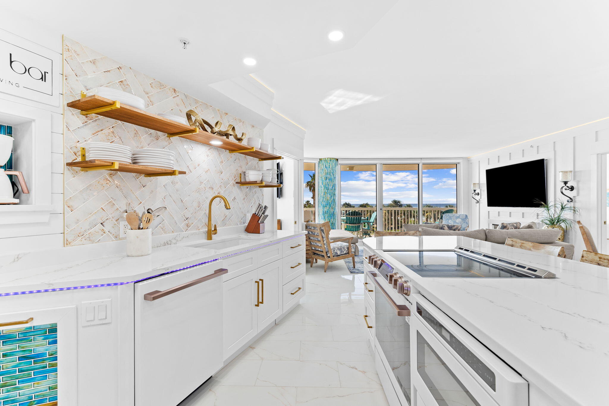 ST. MAARTEN AT SILVER SHELLS - Residential
