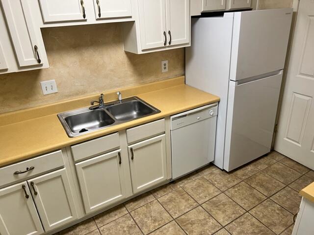 SCOTTWOOD - Residential Lease