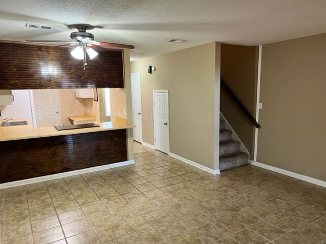 SCOTTWOOD - Residential Lease