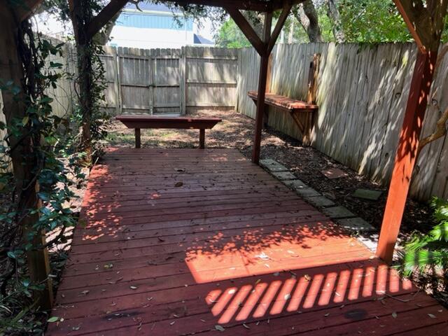 SCOTTWOOD - Residential Lease