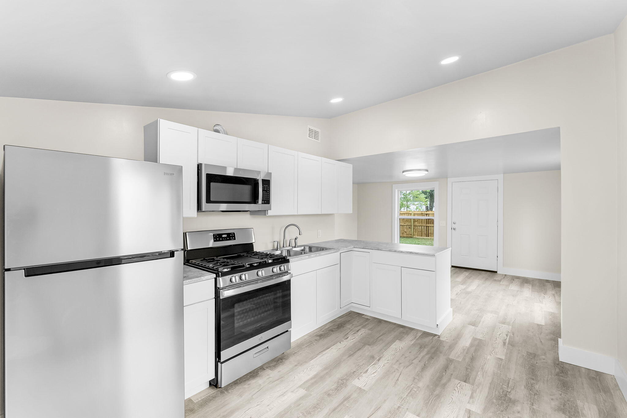 NO RECORDED SUBDIVISION - Residential