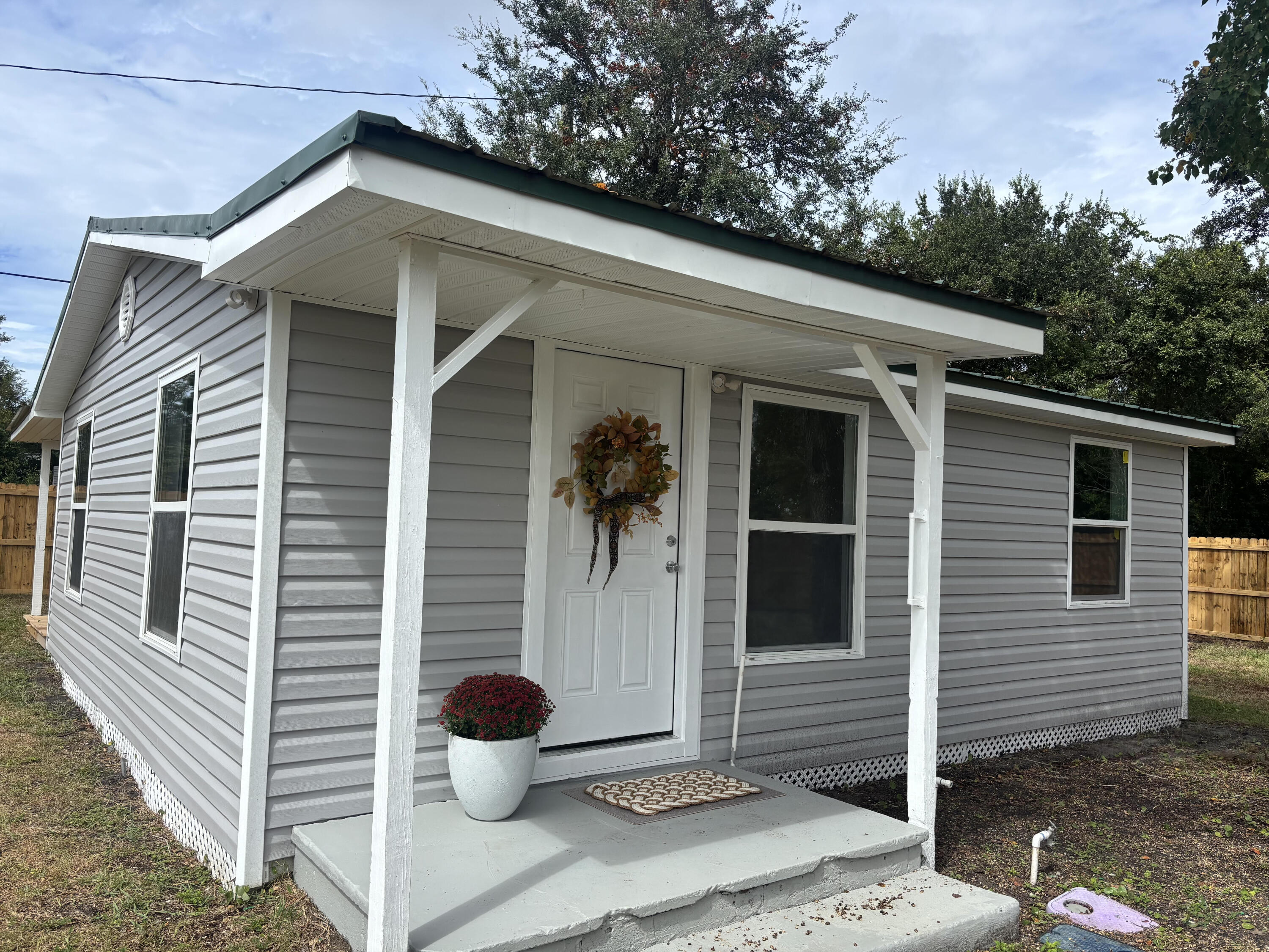 NO RECORDED SUBDIVISION - Residential