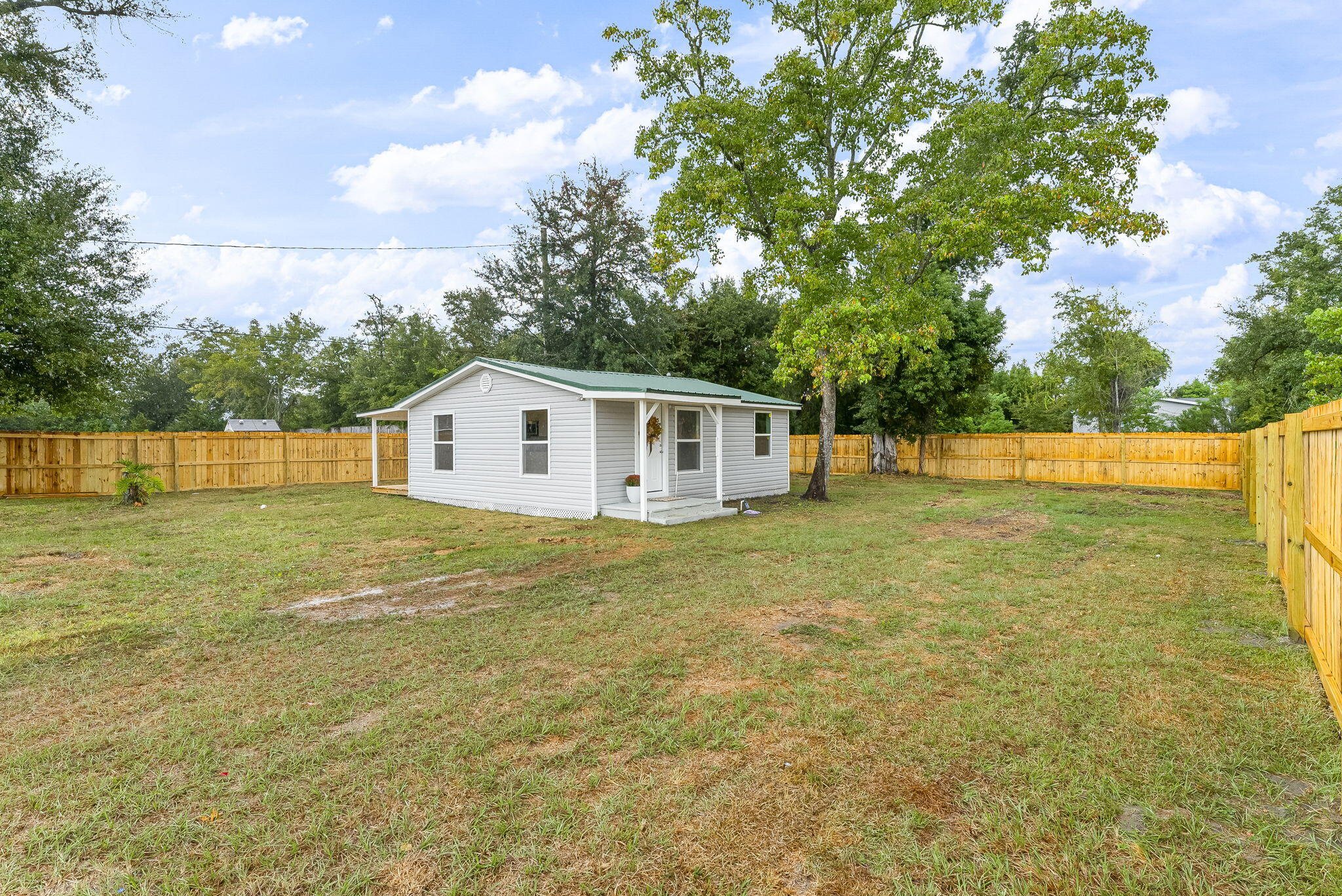 NO RECORDED SUBDIVISION - Residential