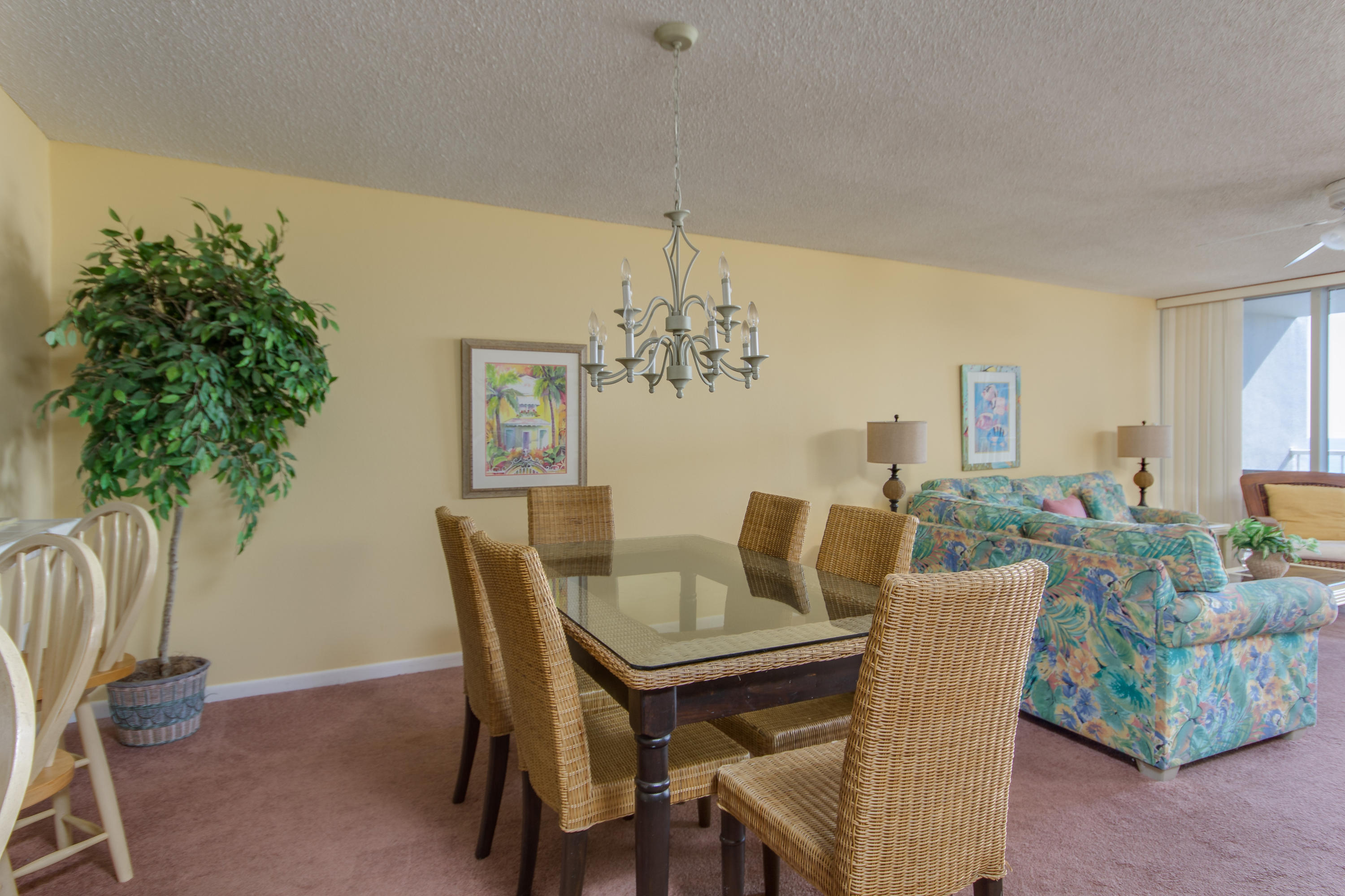 SHORELINE TOWERS 1 - Residential