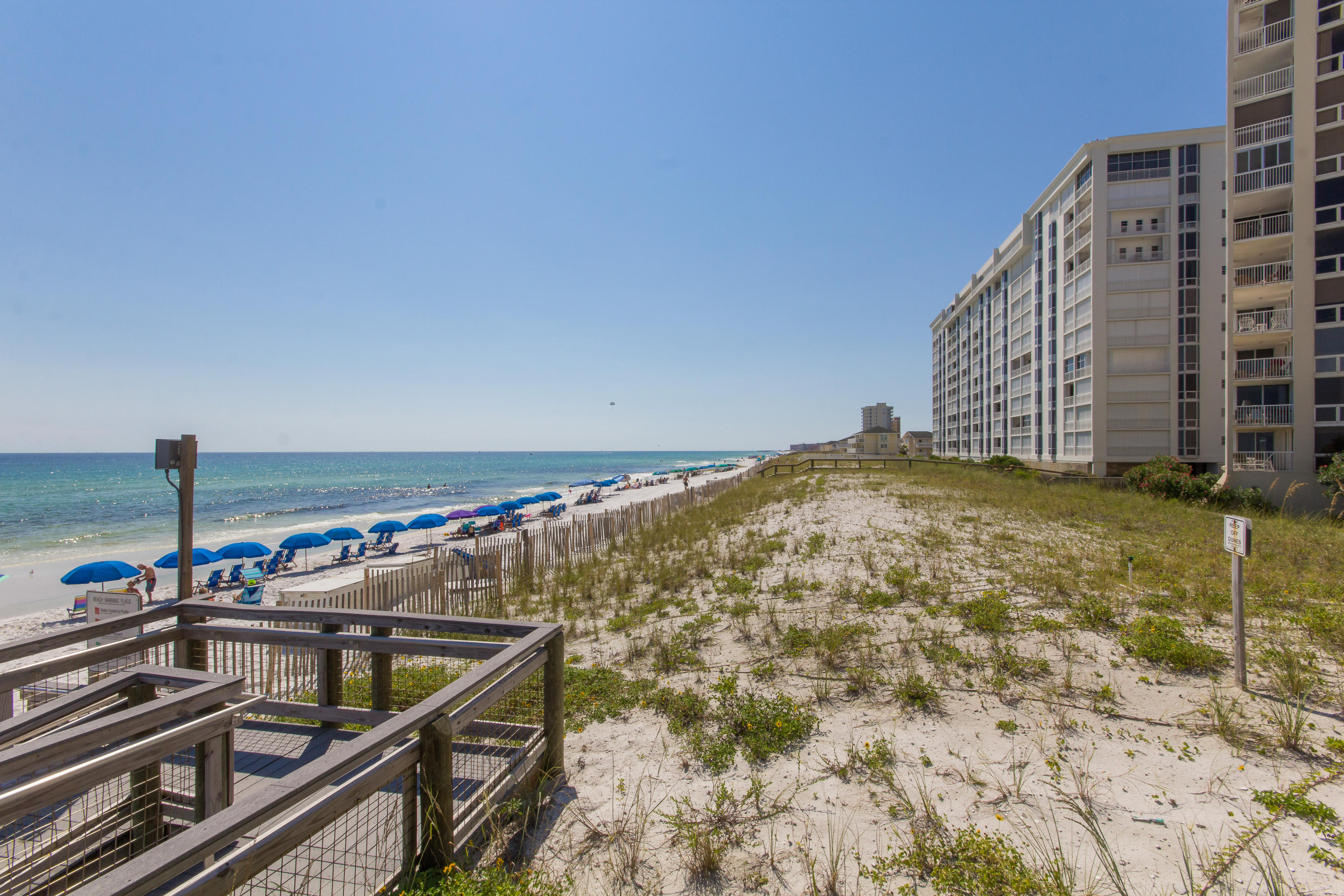 SHORELINE TOWERS 1 - Residential