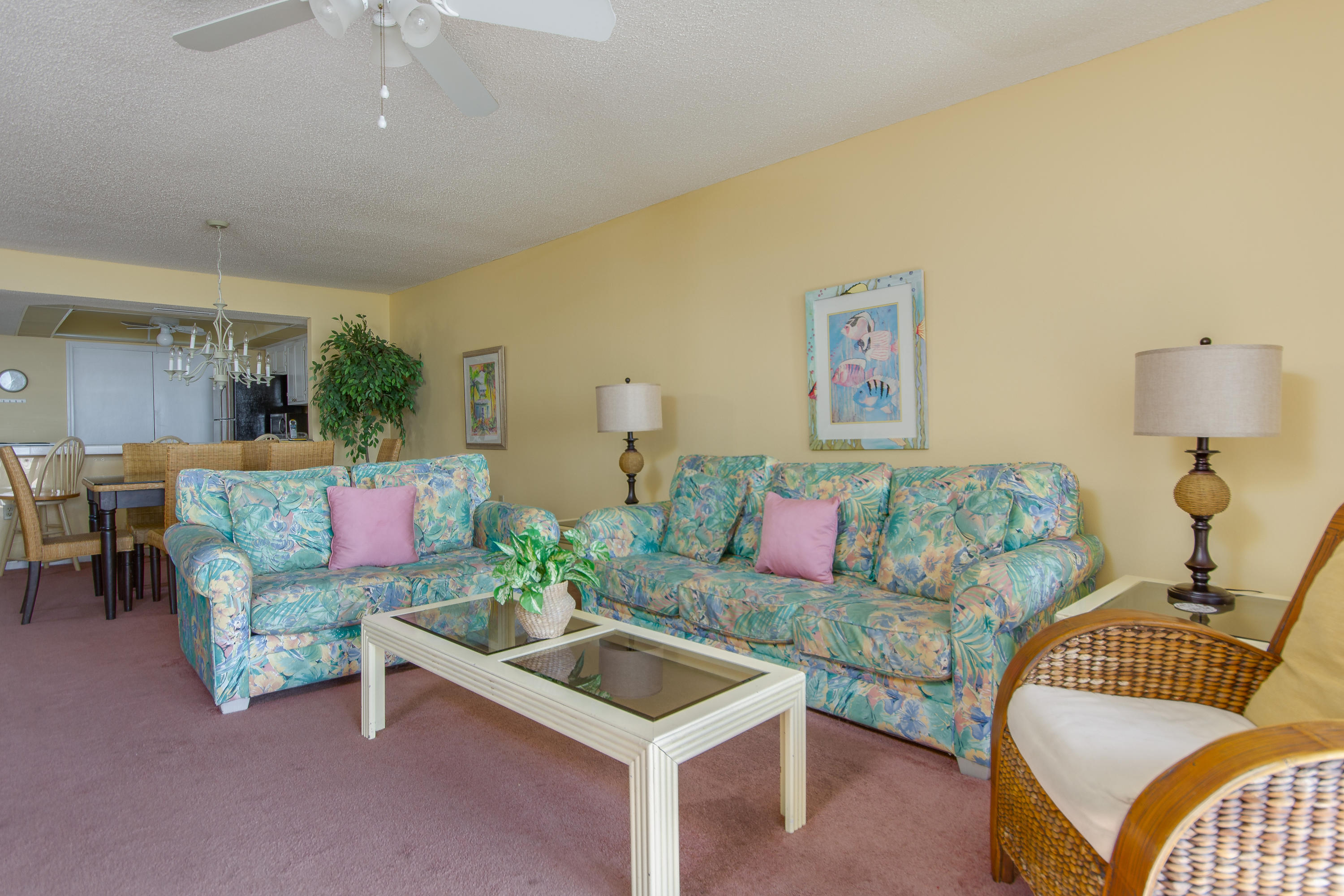 SHORELINE TOWERS 1 - Residential