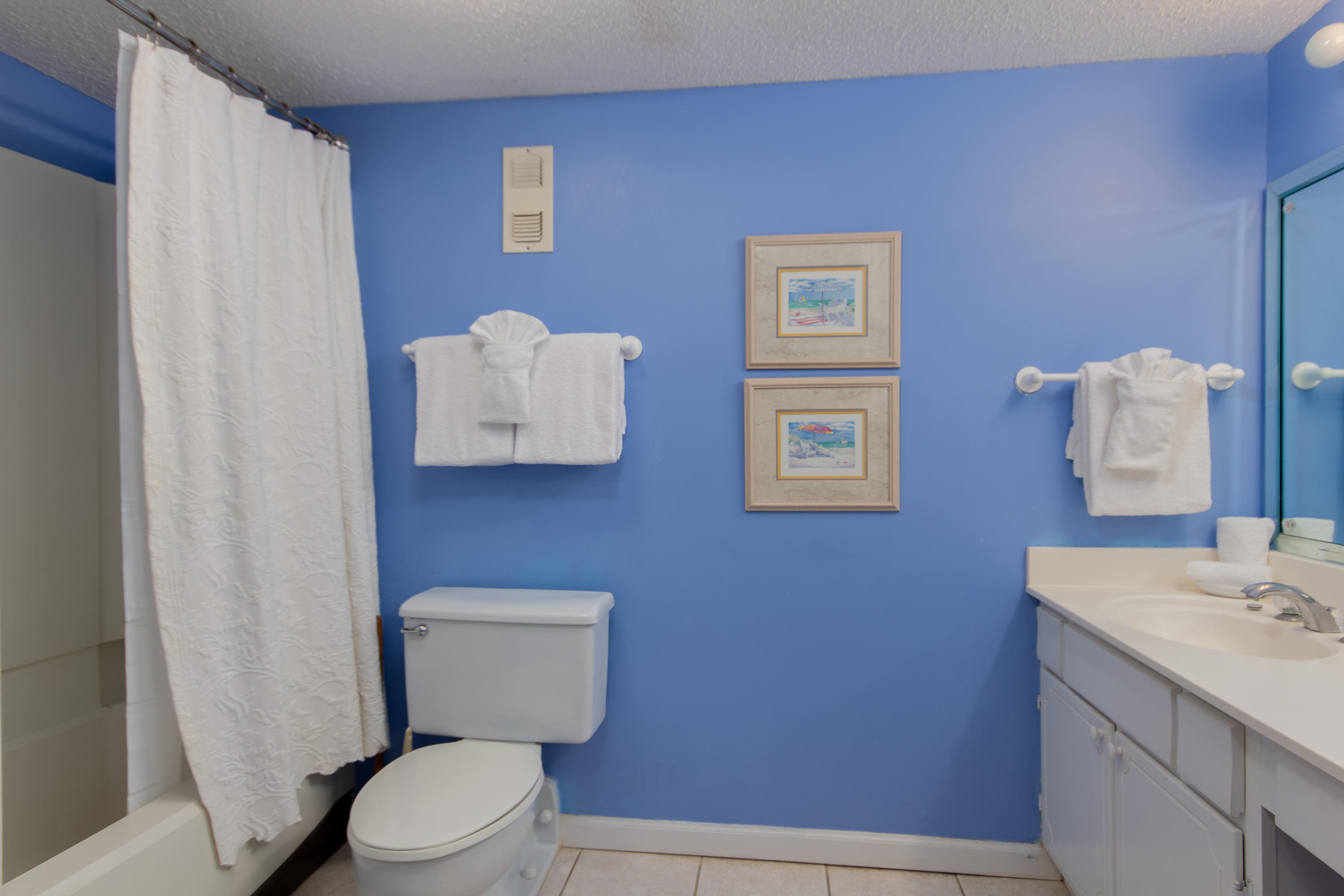 SHORELINE TOWERS 1 - Residential