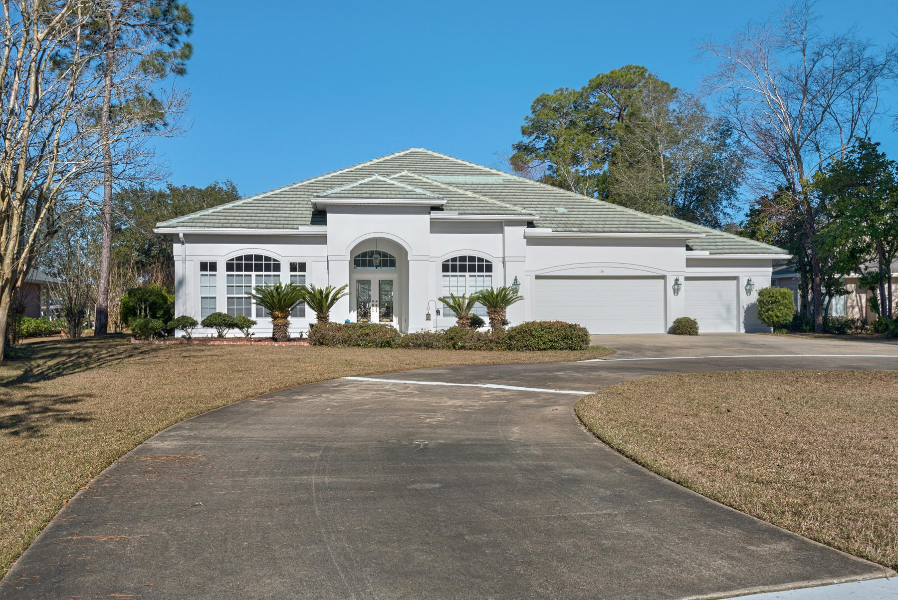 DANA POINTE - Residential