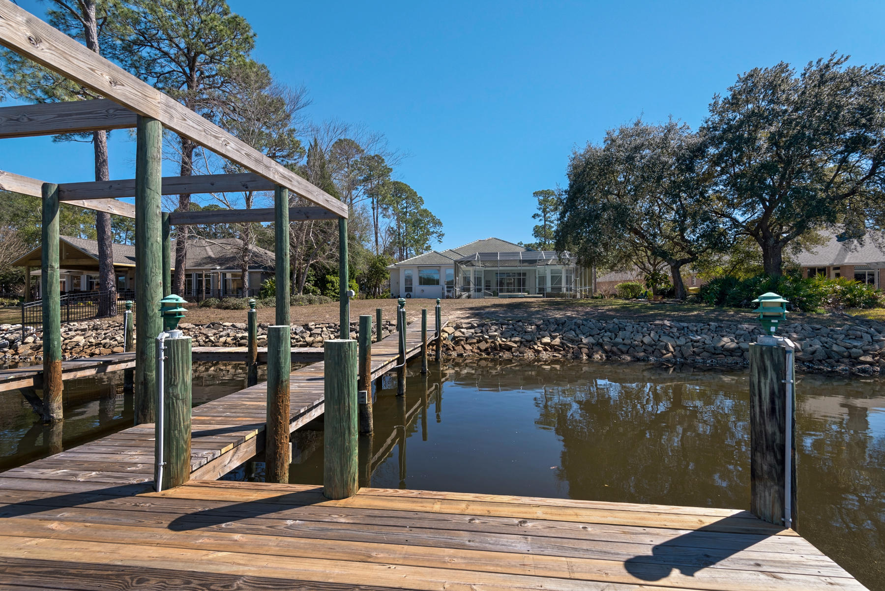 DANA POINTE - Residential