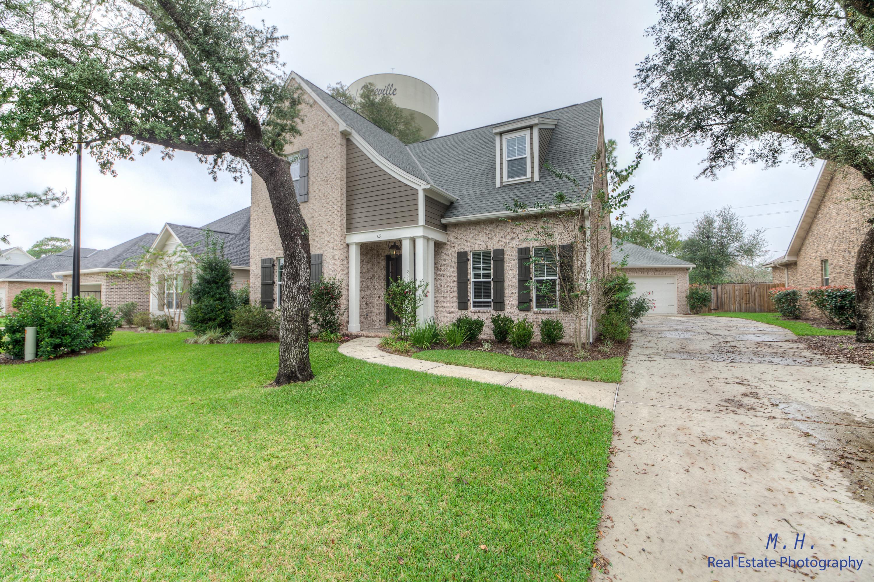 THE STABLES AT ROCKY BAYOU - Residential