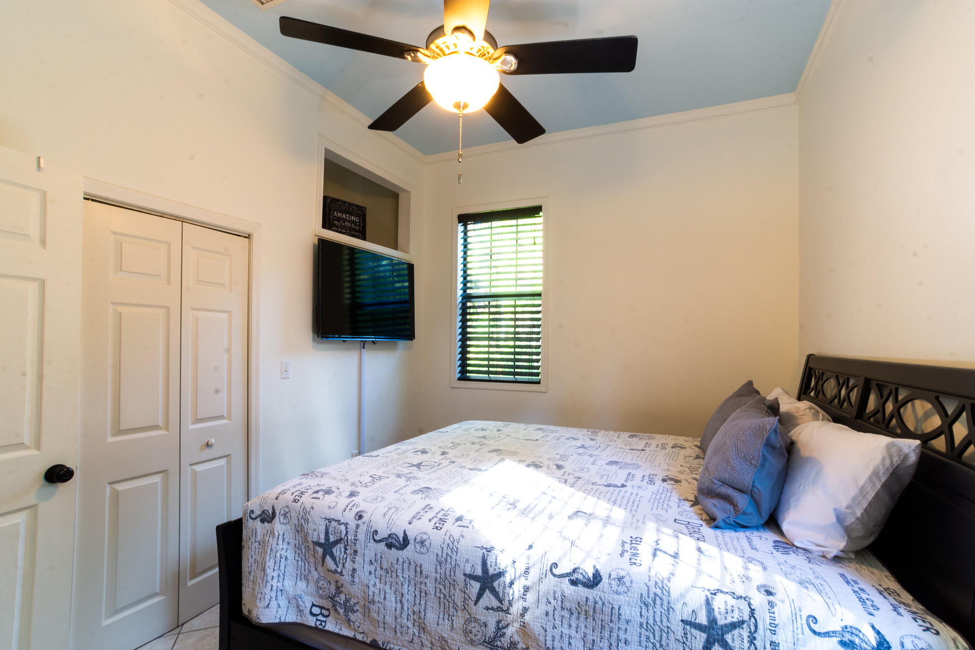 GULF SHORE MANOR - Residential