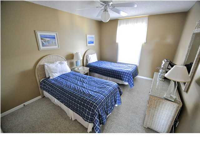 BEACHSIDE VILLAS CONDO - Residential