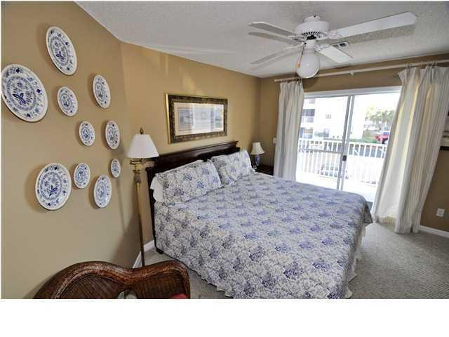 BEACHSIDE VILLAS CONDO - Residential