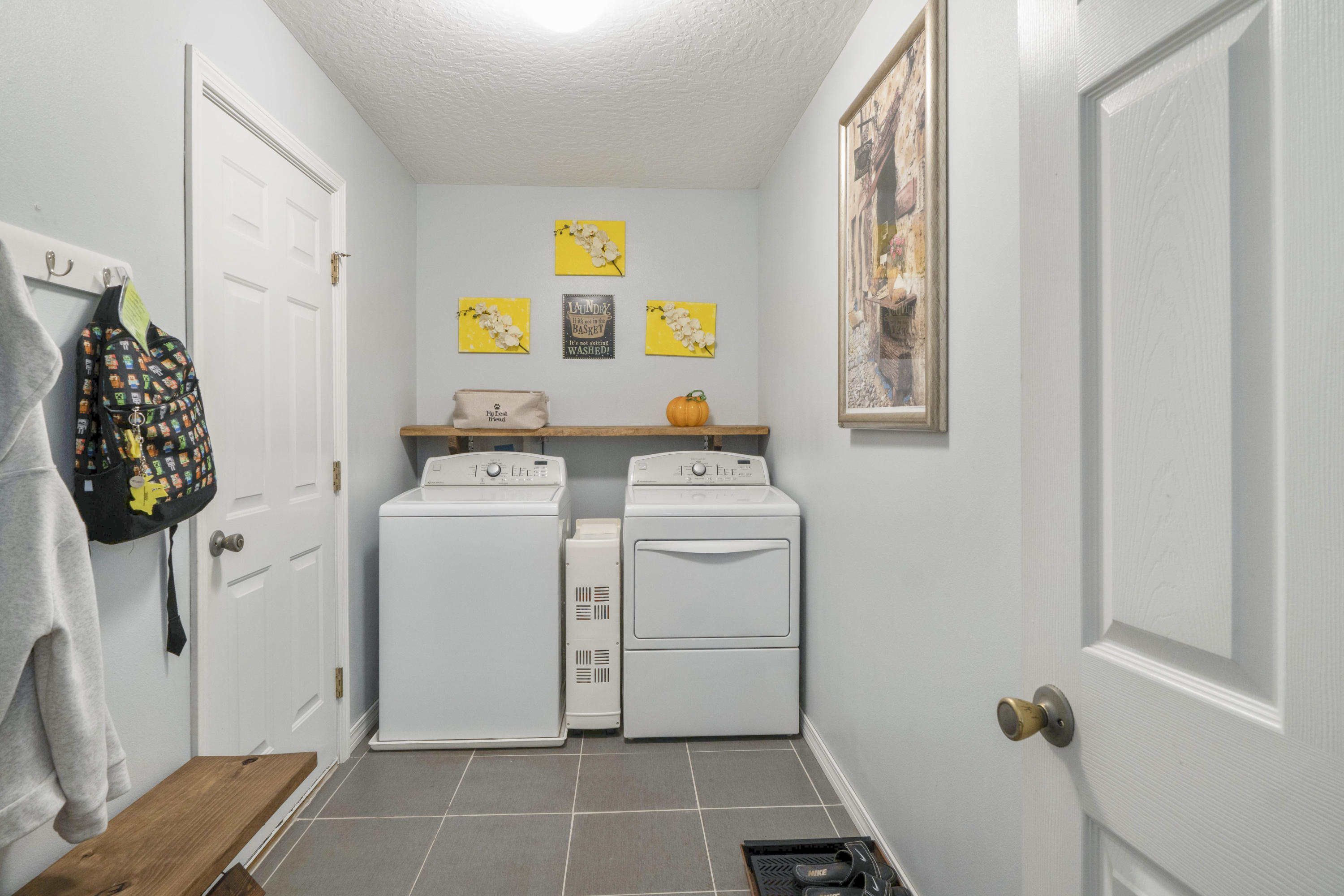 NAVARRE S/D 2ND ADDN - Residential