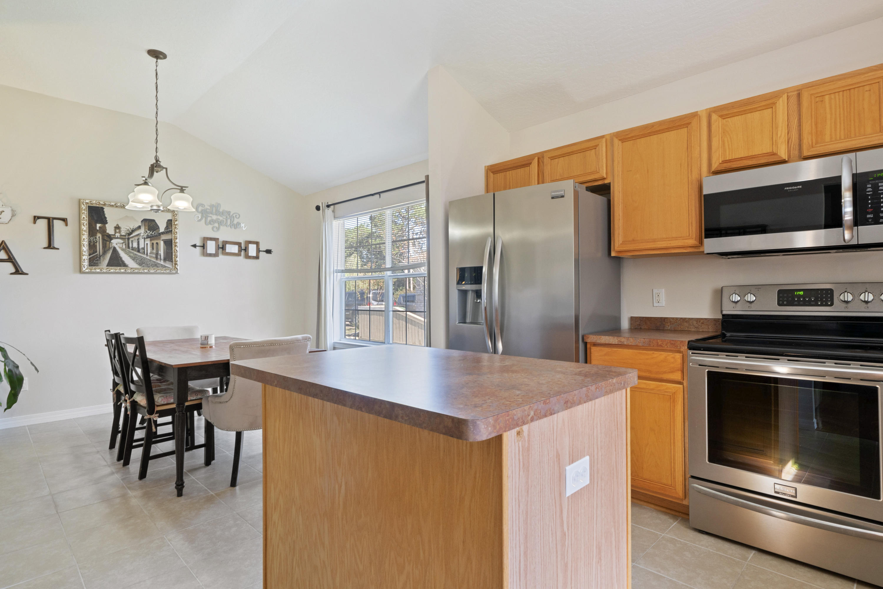 NAVARRE S/D 2ND ADDN - Residential