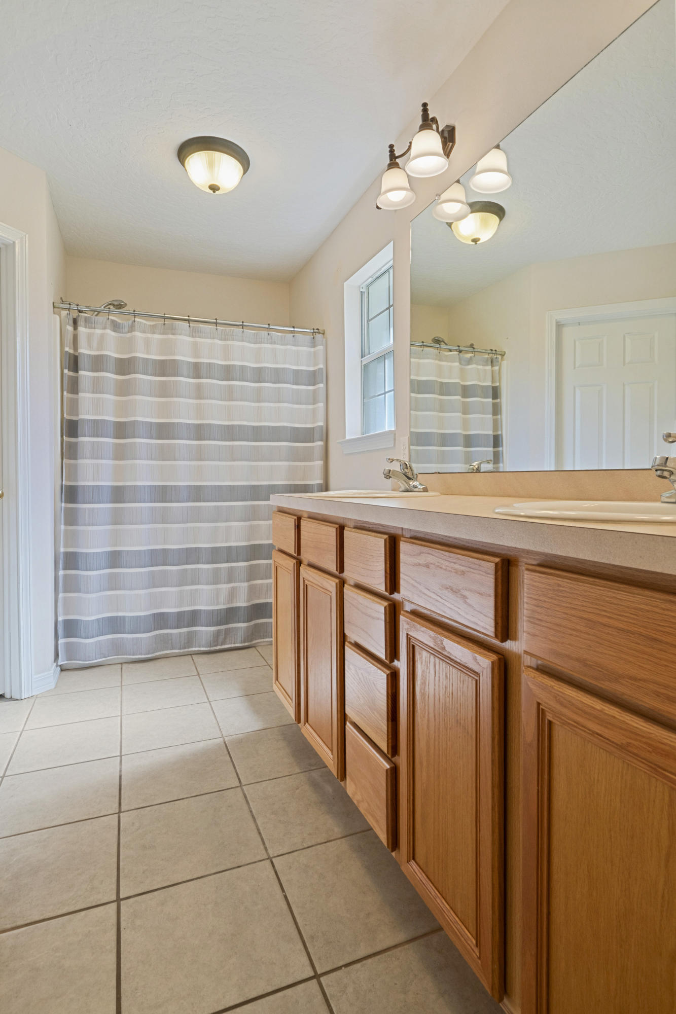 NAVARRE S/D 2ND ADDN - Residential