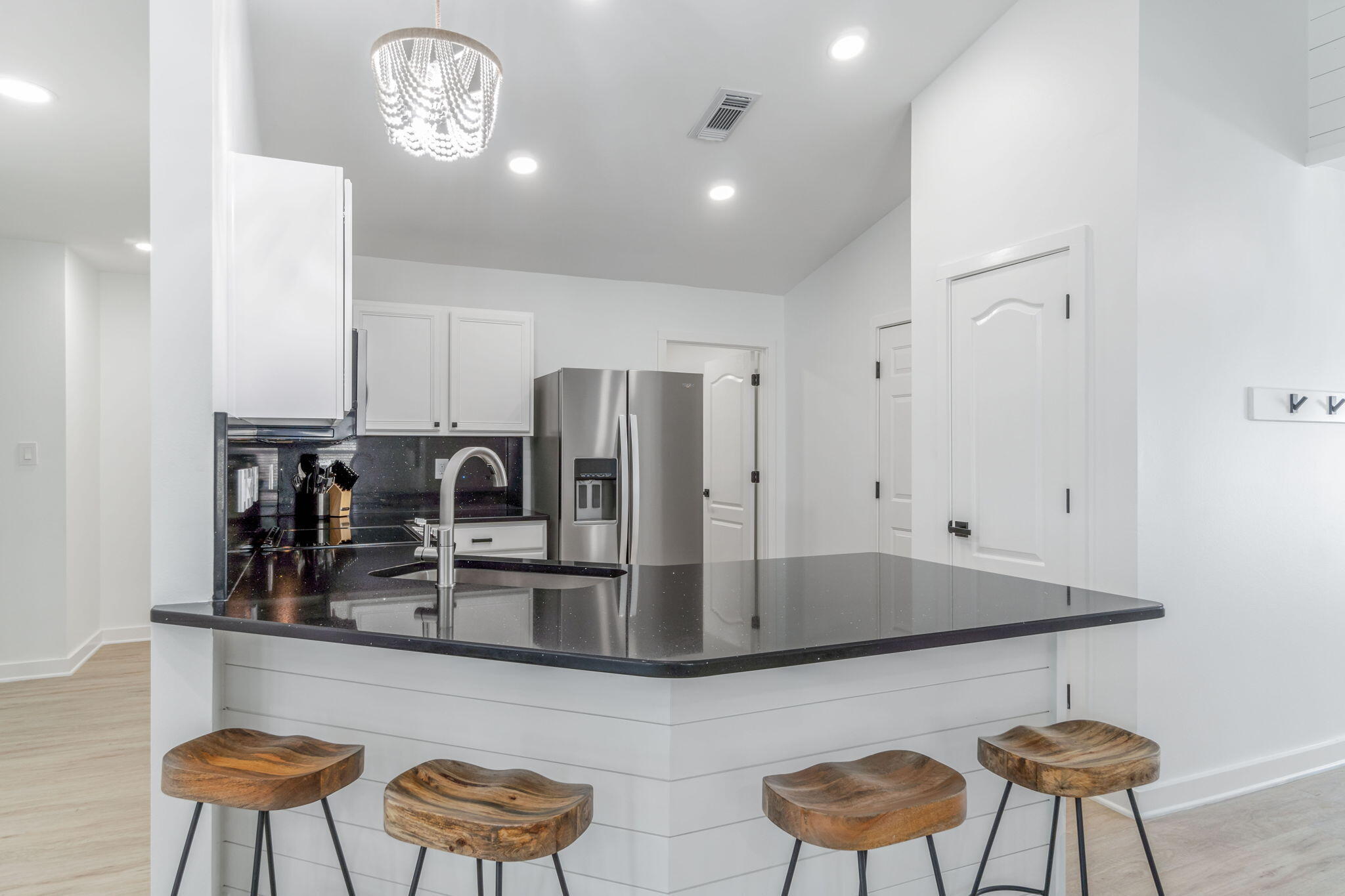 PARADISE RETREAT - Residential