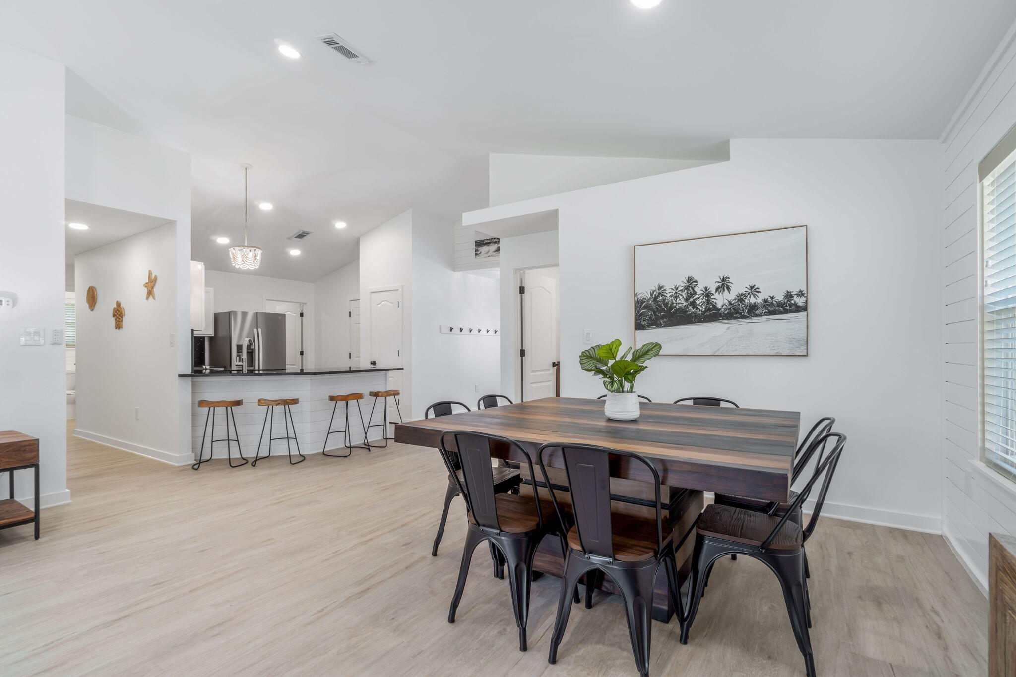 PARADISE RETREAT - Residential