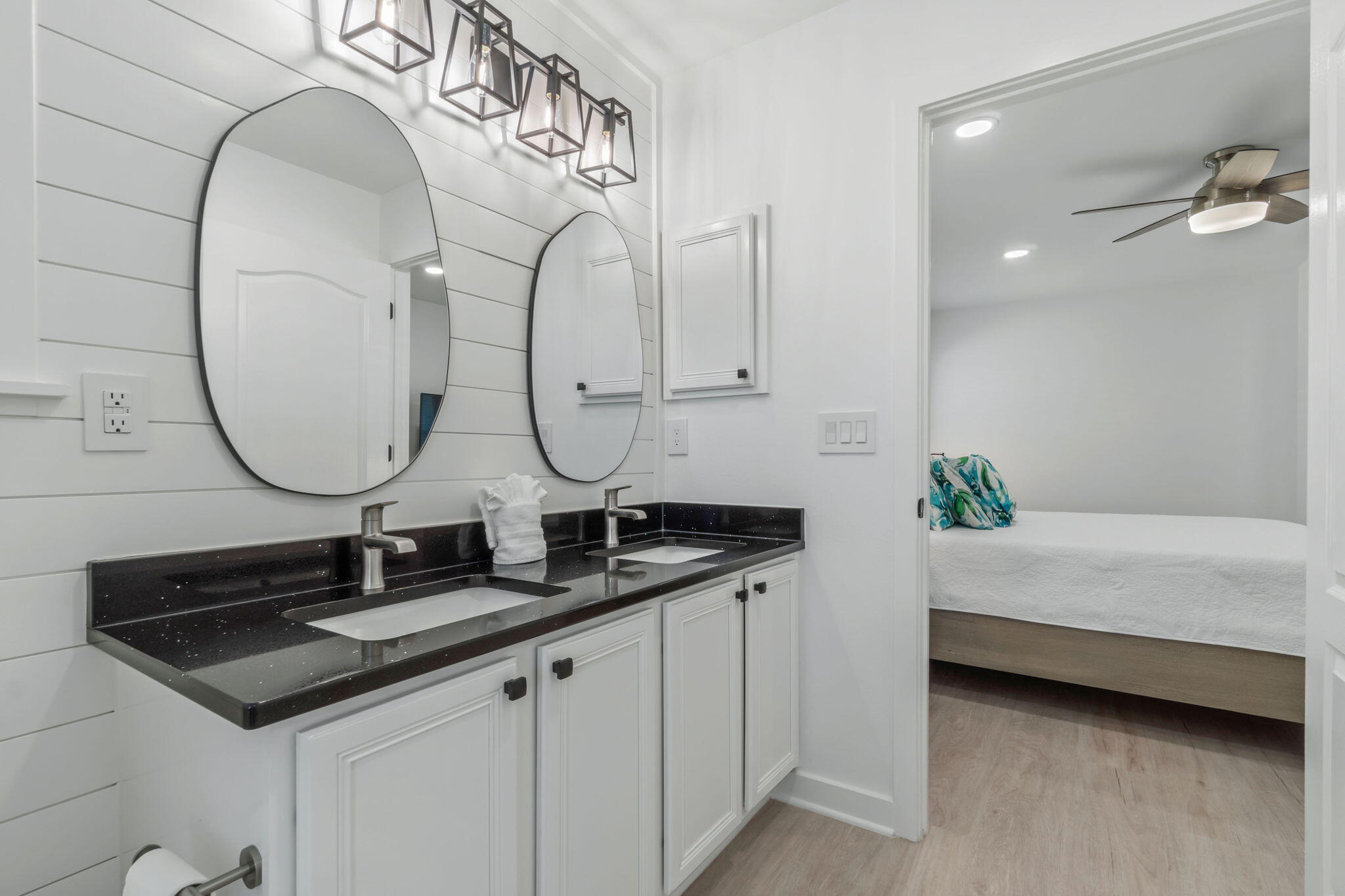 PARADISE RETREAT - Residential