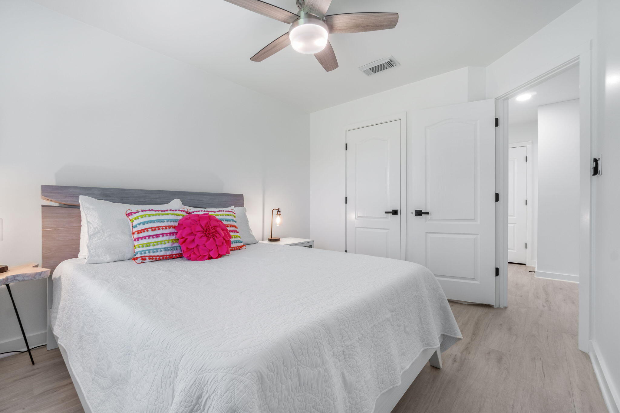 PARADISE RETREAT - Residential