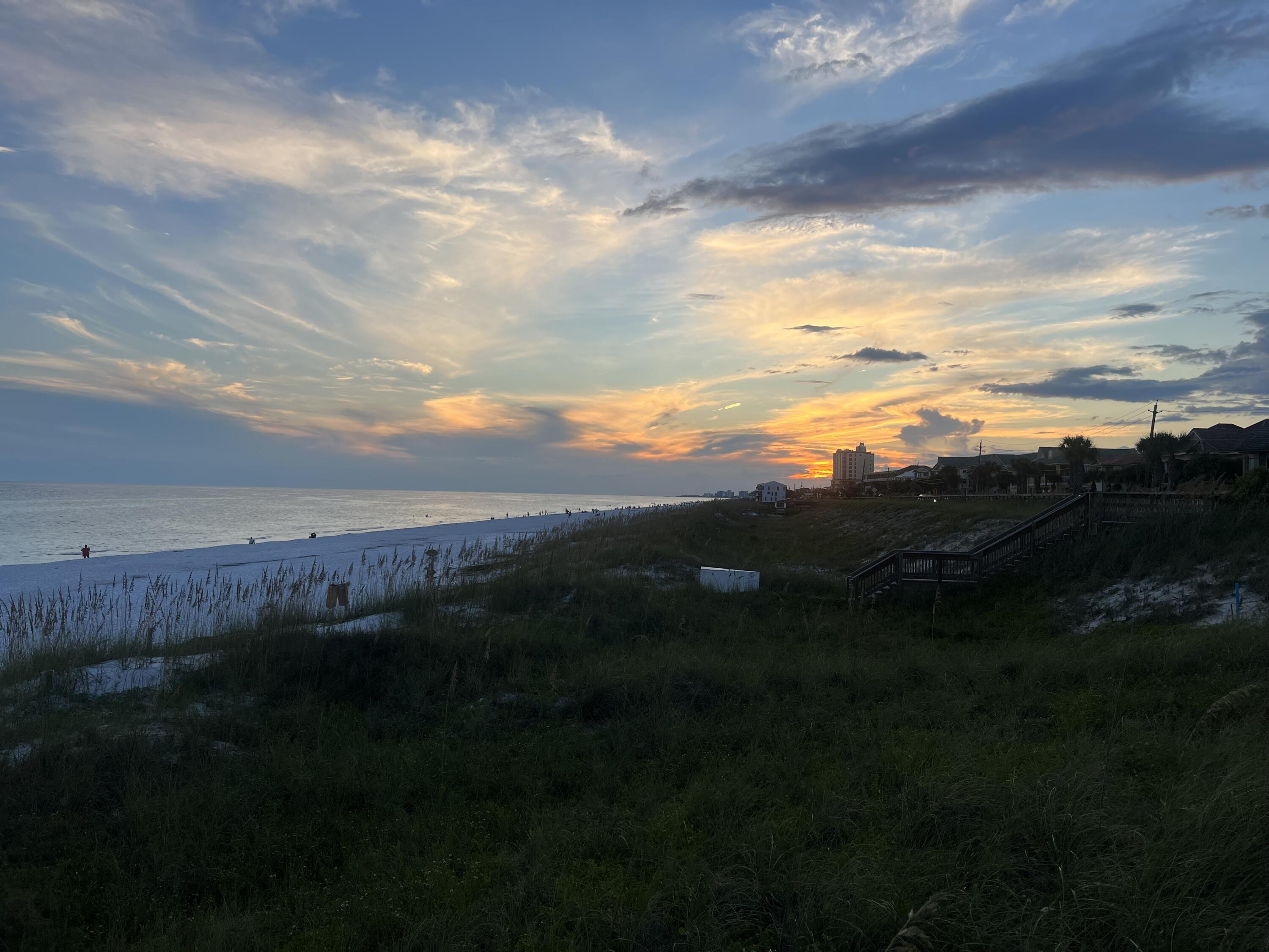 PARADISE RETREAT - Residential