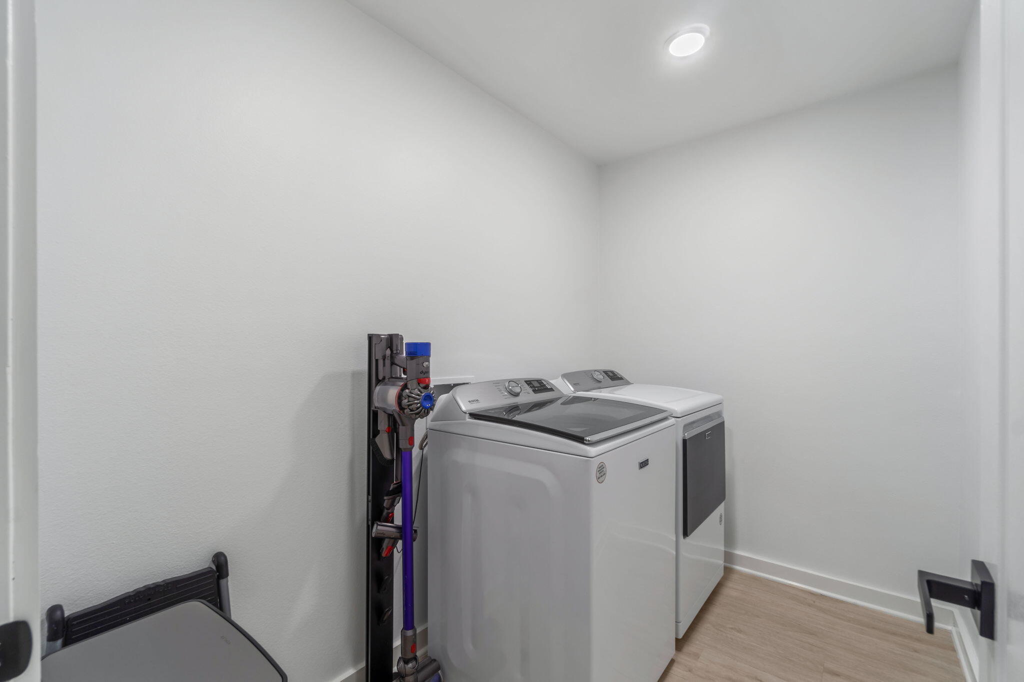 PARADISE RETREAT - Residential