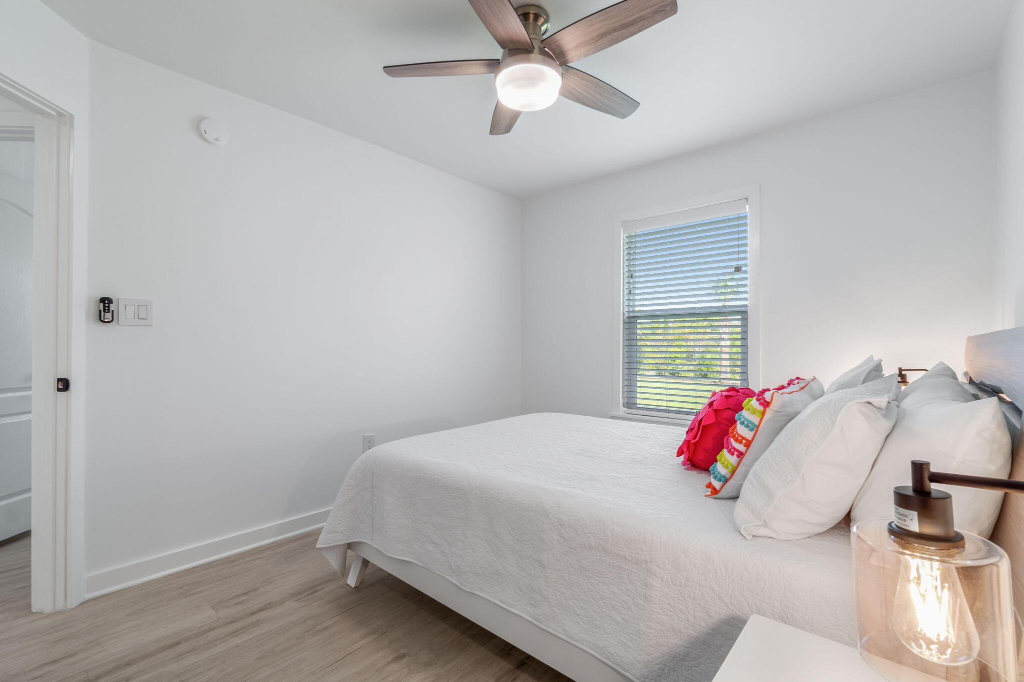 PARADISE RETREAT - Residential