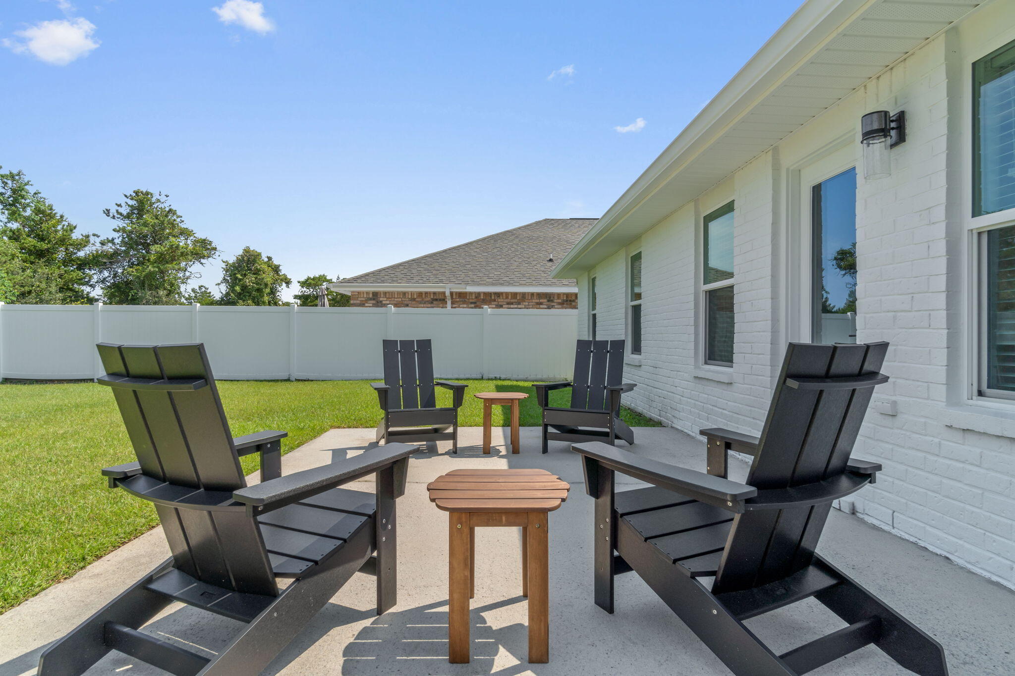 PARADISE RETREAT - Residential