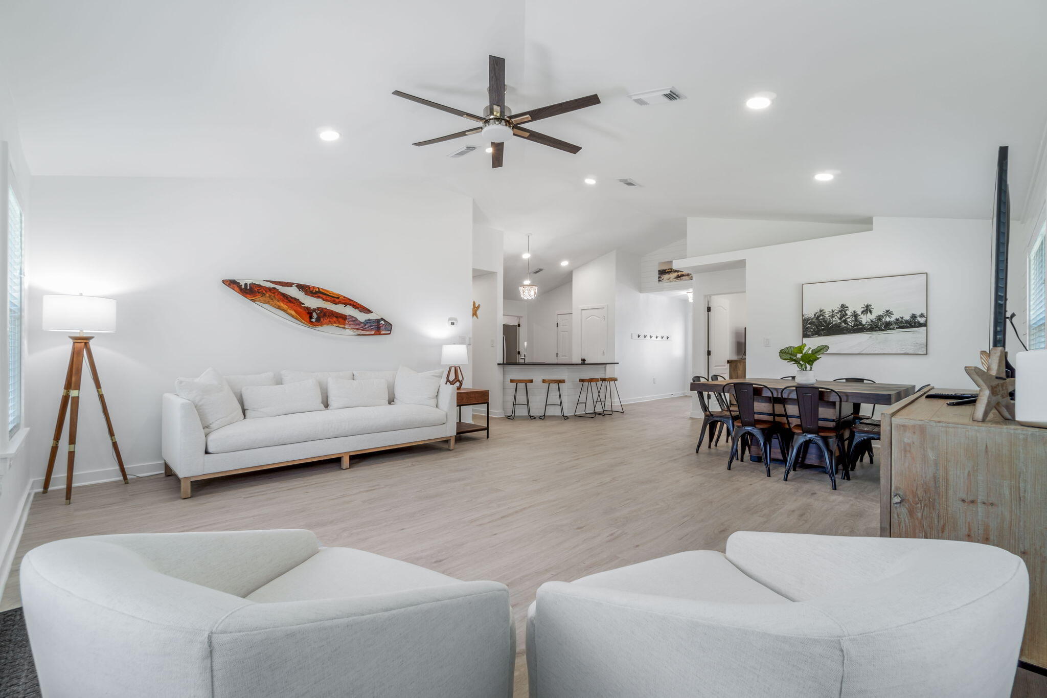 PARADISE RETREAT - Residential