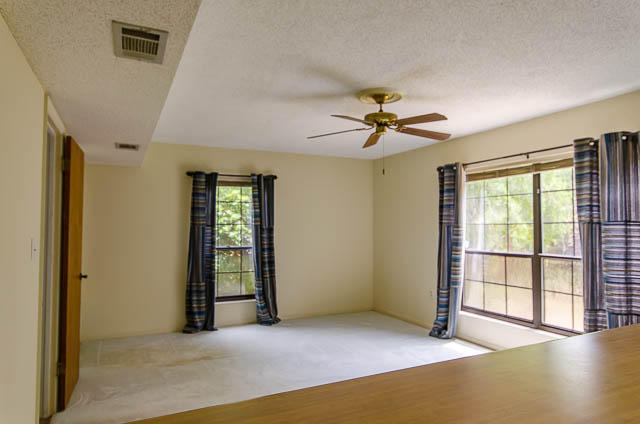 PLANTATION MANOR - Residential