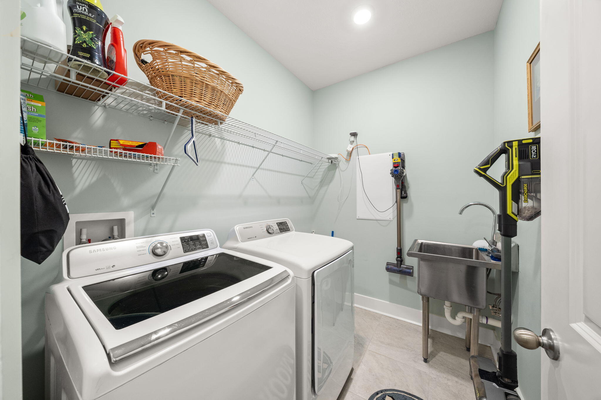 Breakfast Point - Residential