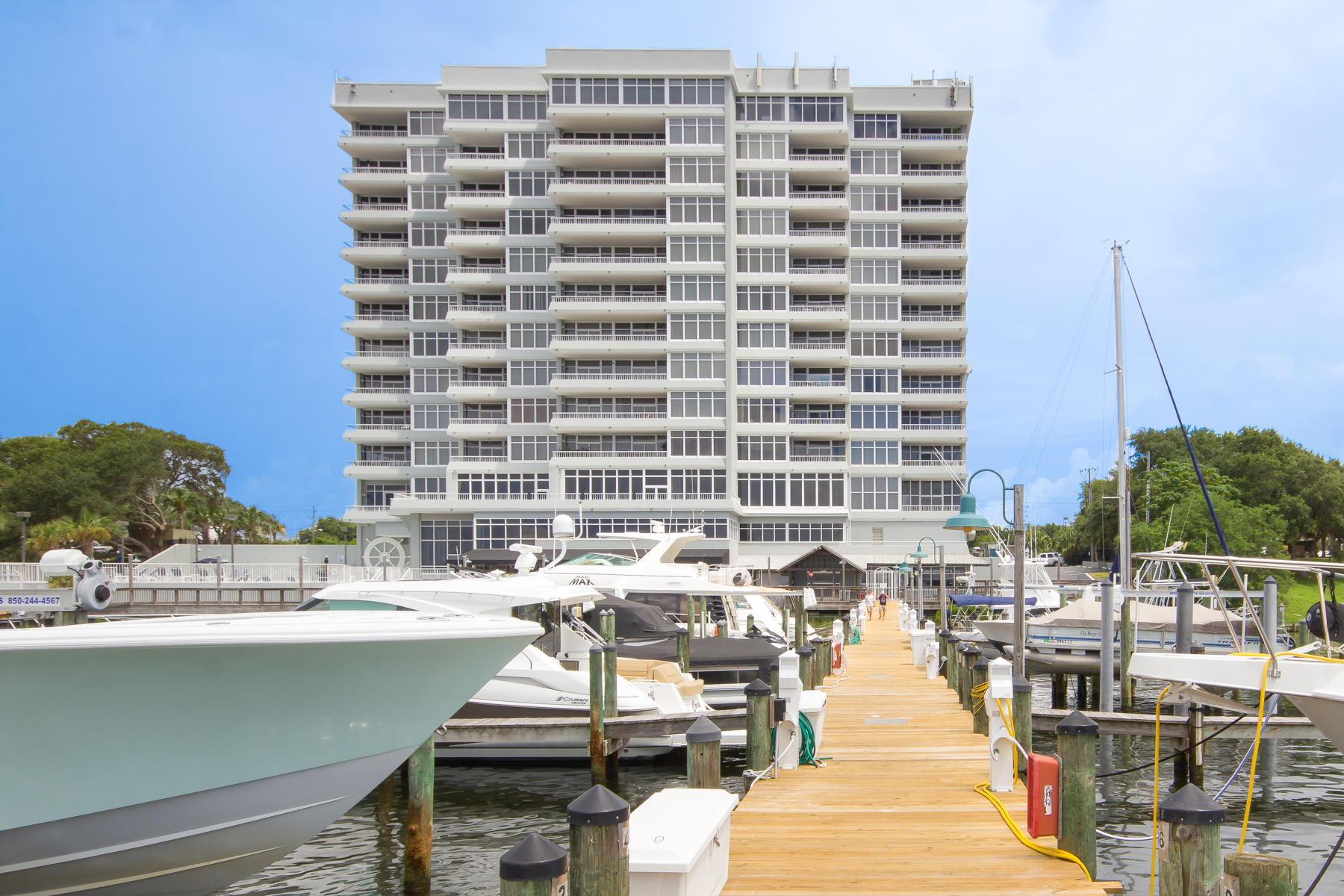 DESTIN YACHT CLUB - Residential
