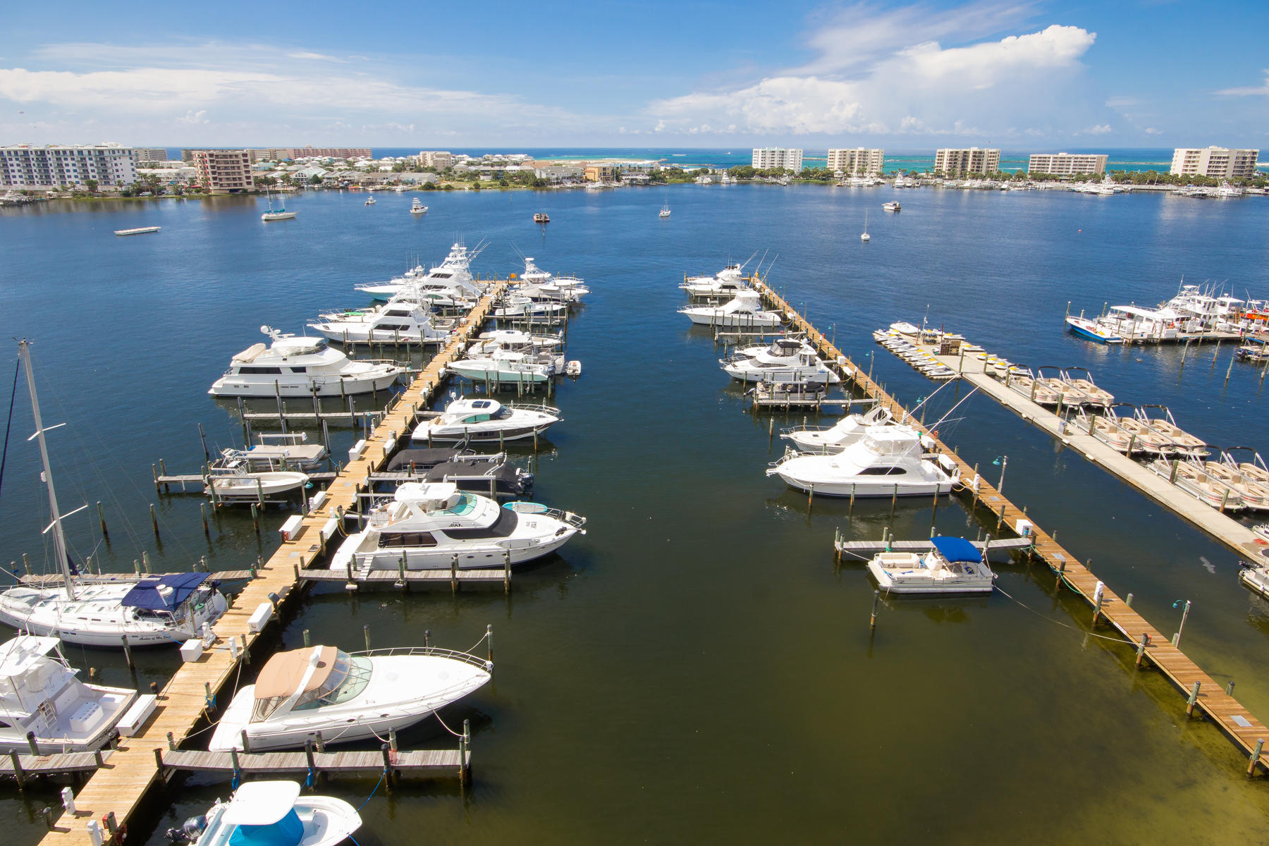 DESTIN YACHT CLUB - Residential