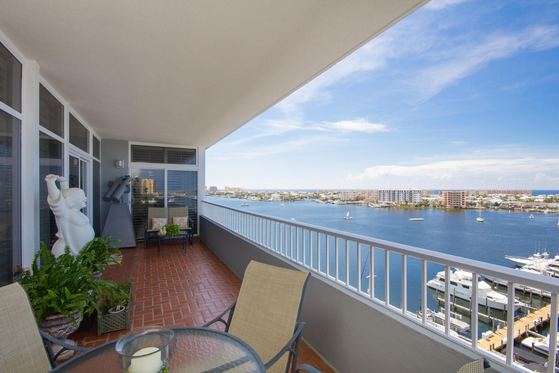 DESTIN YACHT CLUB - Residential