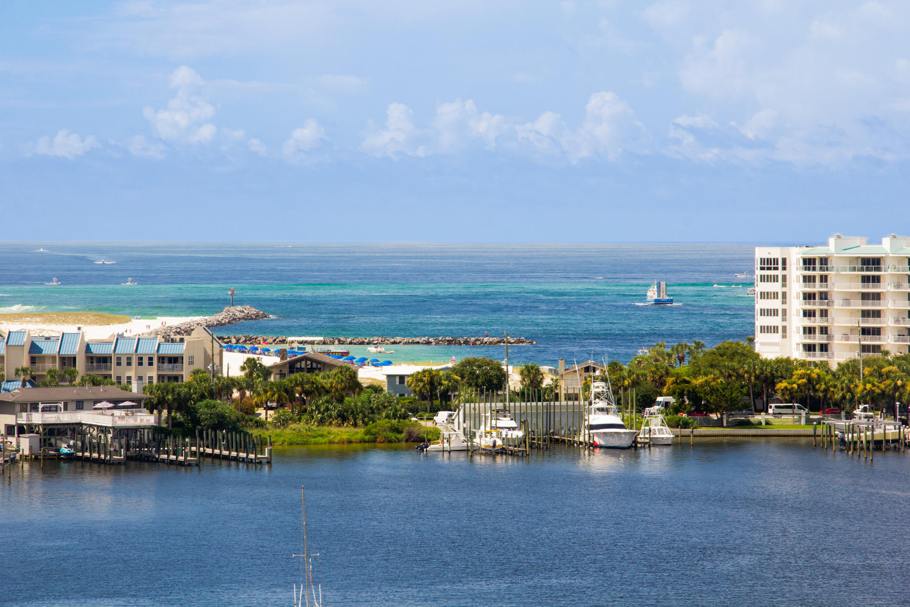 DESTIN YACHT CLUB - Residential