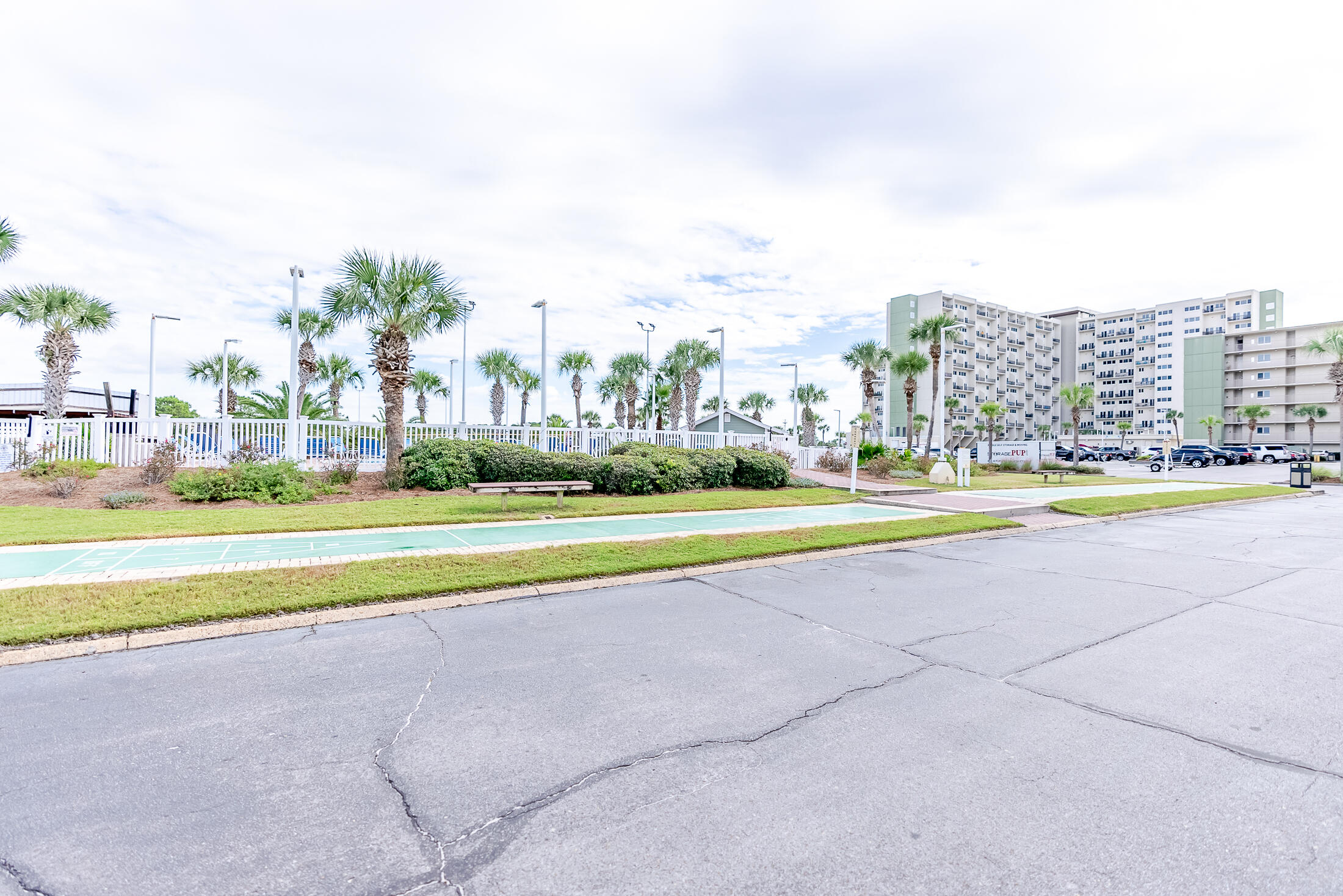 PINNACLE PORT - Residential