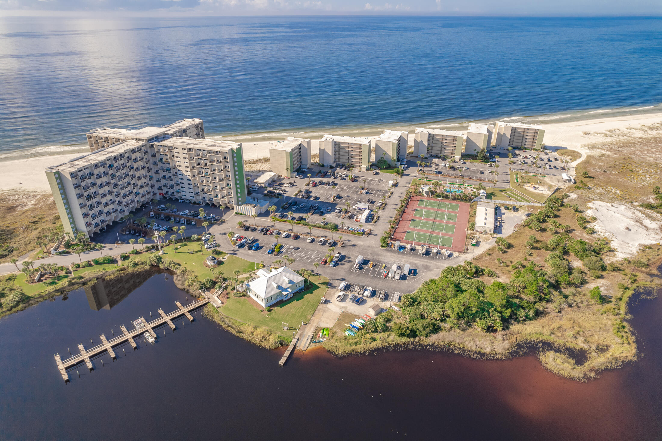 PINNACLE PORT - Residential